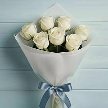 Букет 7 Белых роз Эдлесс Лав в Пятовском