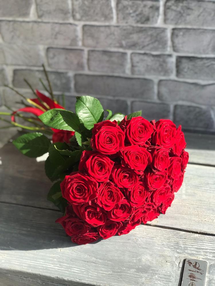 Букет Красные розы Фридом в Пятовском