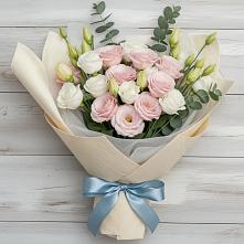 Букет цветов из:  Лизиантусы в Пятовском