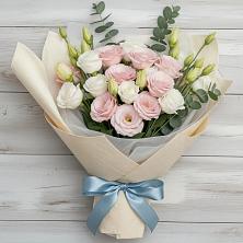 Букет цветов из:  Лизиантусы в Пятовском