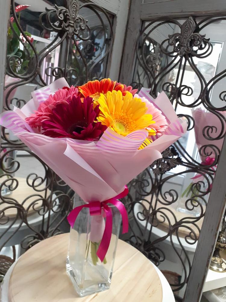 Букет цветов из: Герберы в Пятовском