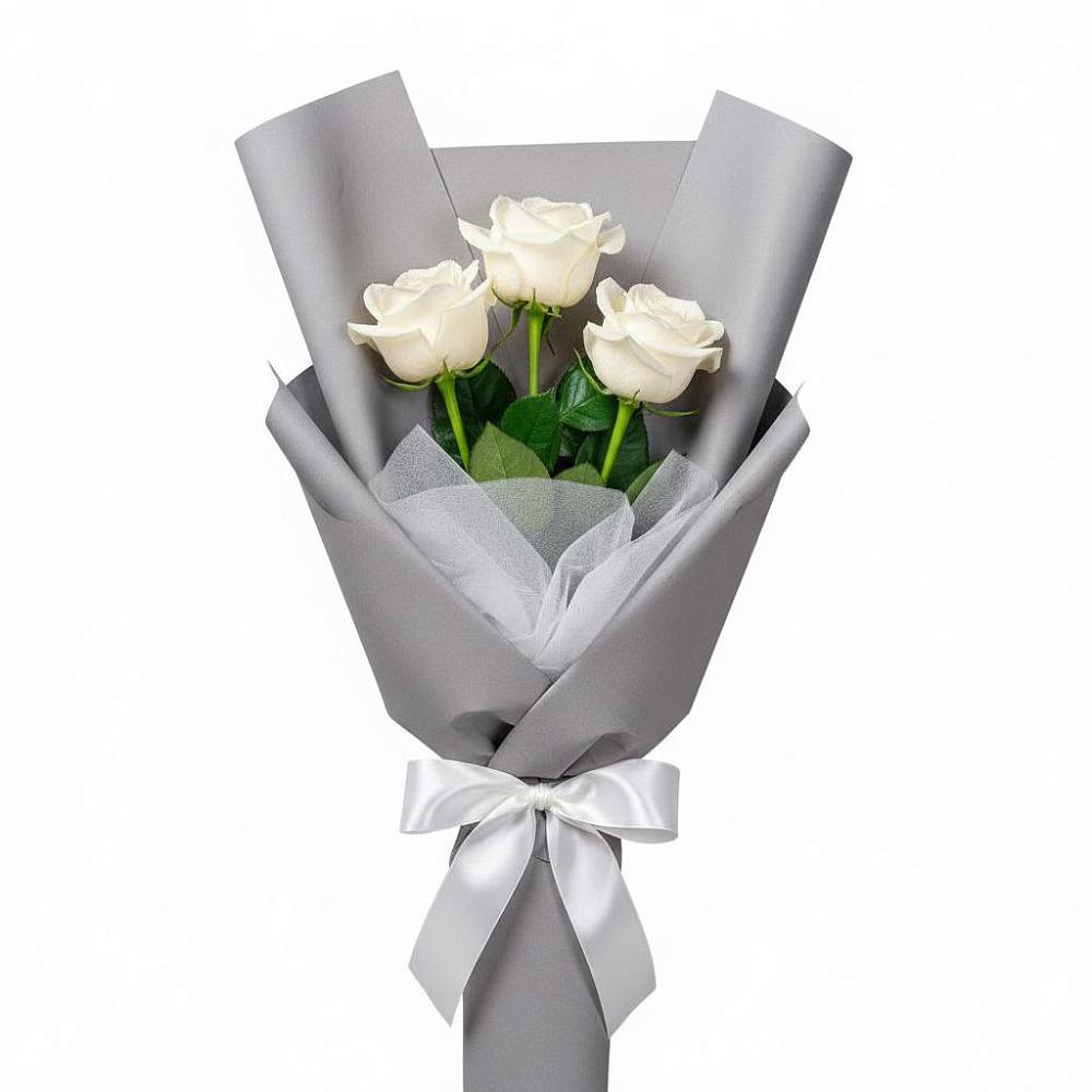 Букет 3 белые розы в Пятовском