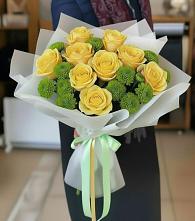 Букет цветов из:  Хризантемы и Розы в Пятовском