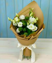 Букет цветов из:  Хризантемы и Лизиантусы в Пятовском