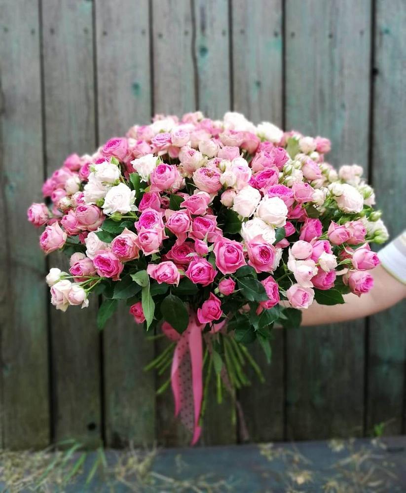 Букет Розовые кустовые розы Натали и Лав Лидия в Пятовском