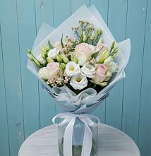 Букет цветов из:  Розы и Лизиантусы в Пятовском