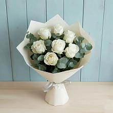 Букет Белые розы в Эвкалипте в Пятовском