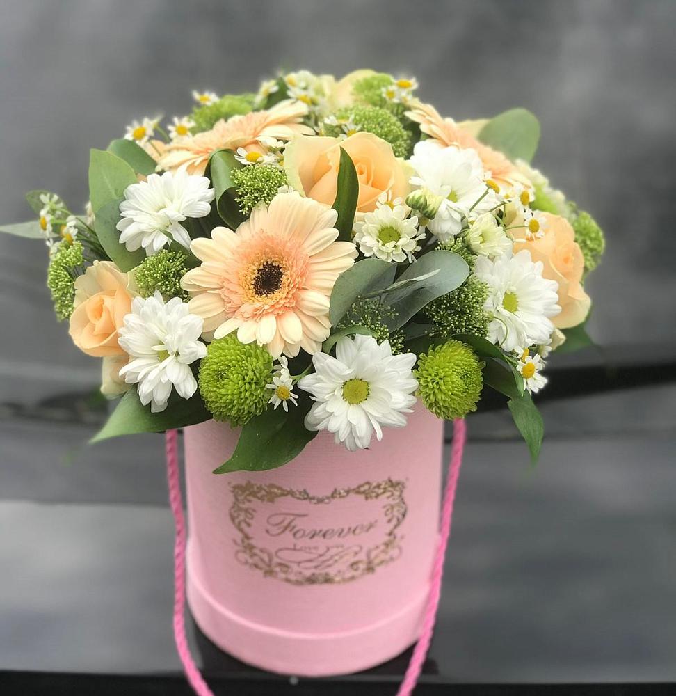 Цветочная композиция из Розы, Герберы и Хризантемы в шляпной коробке в Пятовском