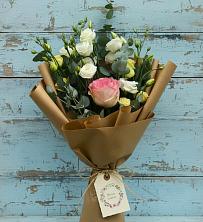 Букет цветов из:  Розы и Лизиантусы в Пятовском