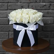 Цветочная композиция из Розы в шляпной коробке в Пятовском