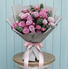 Букет цветов из:  Розы #REPLACE_PRED# Пятовском
